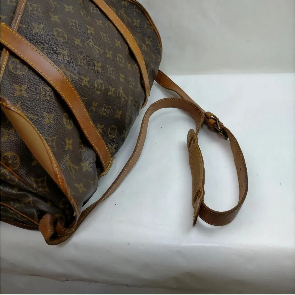 Louis Vuitton Monogram Brown & Tan Shoulder Bag - Picture 9 of 16